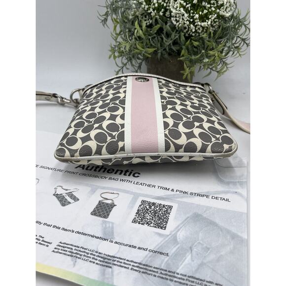 COACH Authenticated Gray Signature Print w/ Pink Trim Crossbody Shoulder Bag - Picture 3 of 8